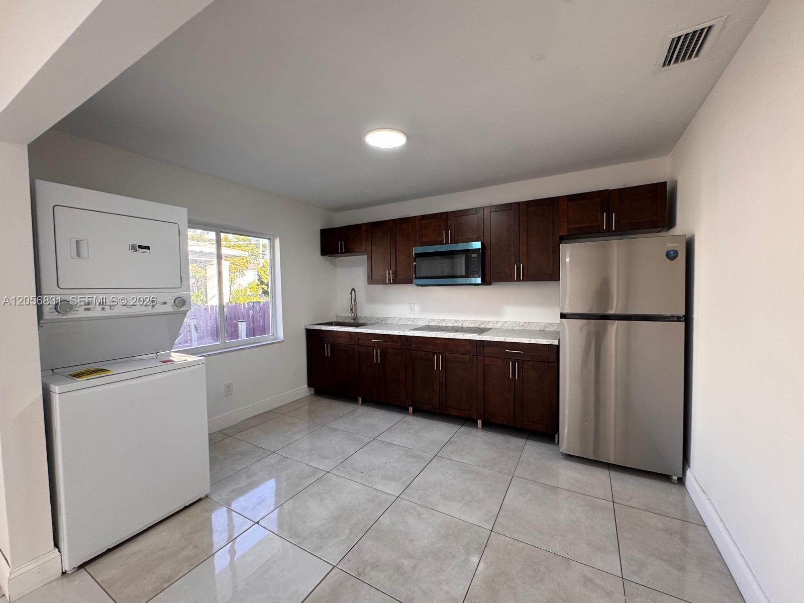 2803 SW 26th St # B, Miami FL 33133 photo 3