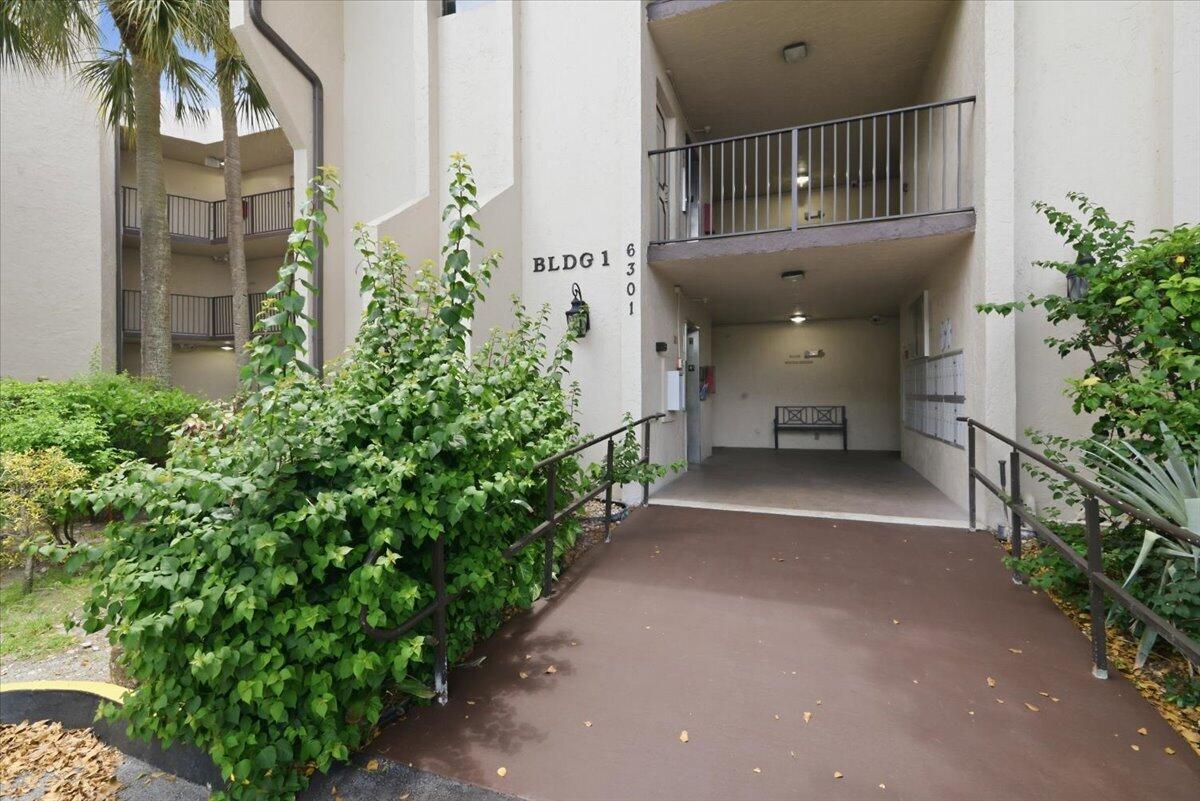 6301 N UNIVERSITY Drive # 206, Tamarac FL 33321 photo 3