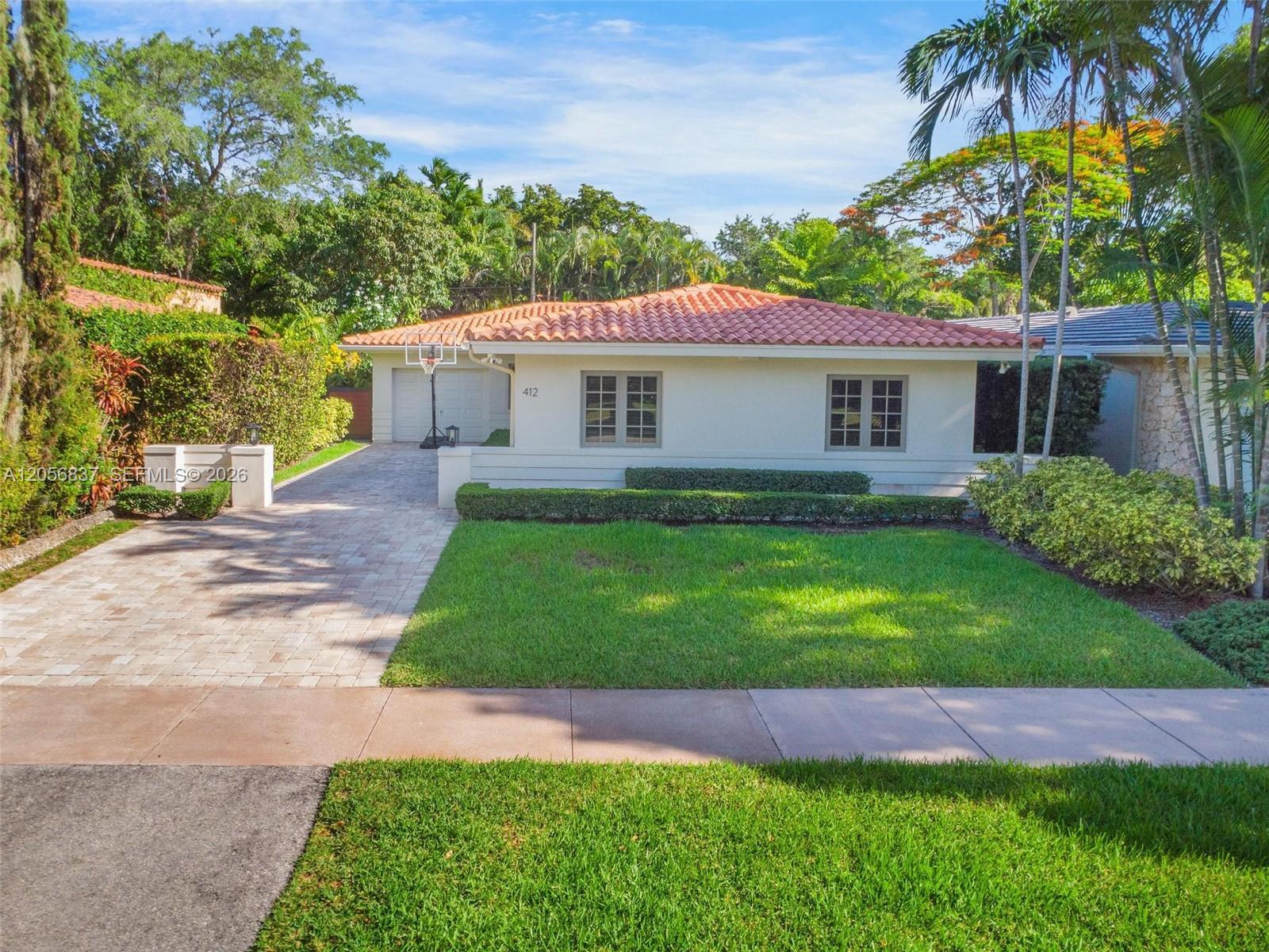 412 Gerona Ave, Coral Gables FL 33146 photo 2