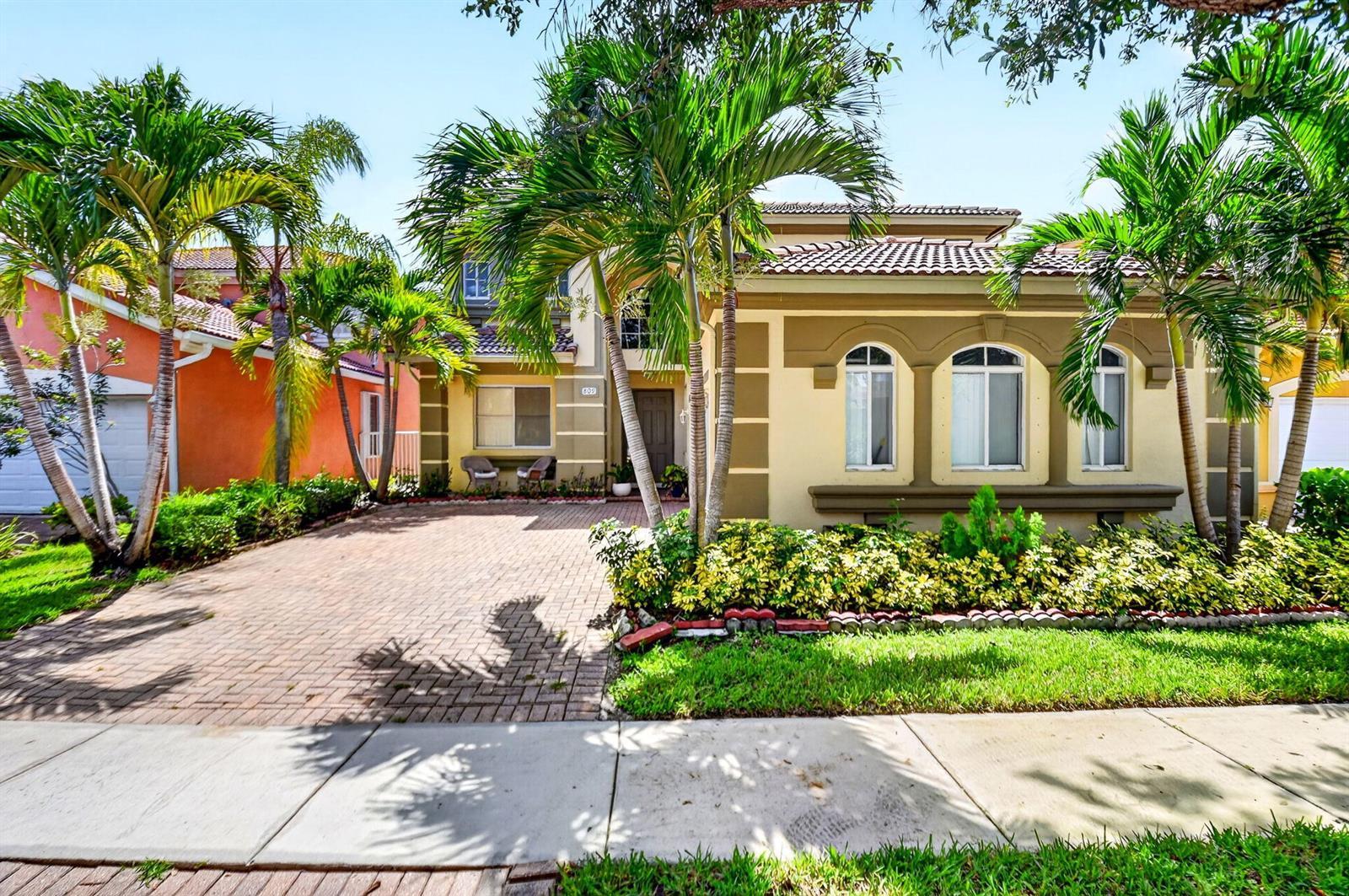809 Triana Street, West Palm Beach FL 33413 photo 2