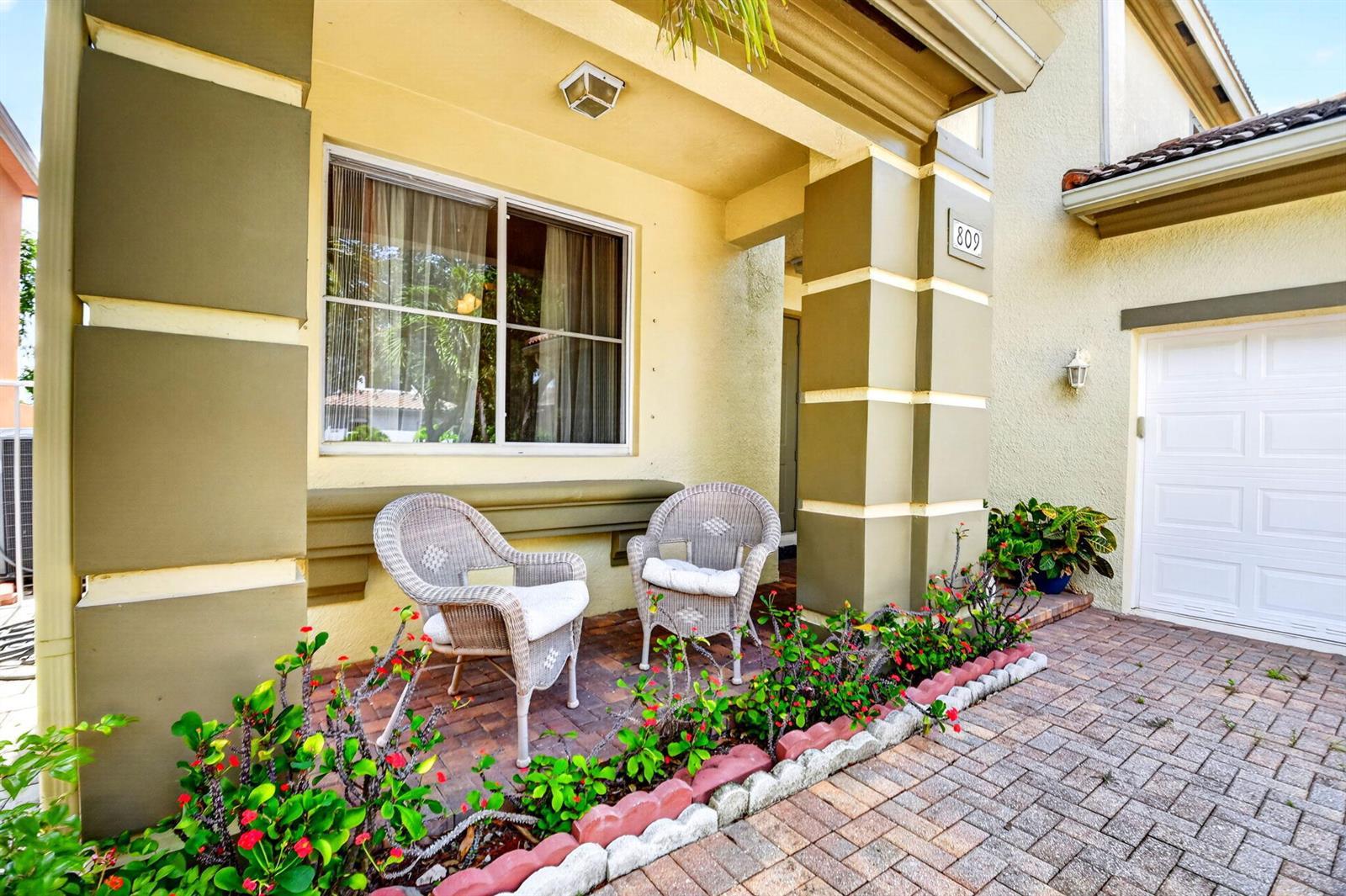 809 Triana Street, West Palm Beach FL 33413 photo 4