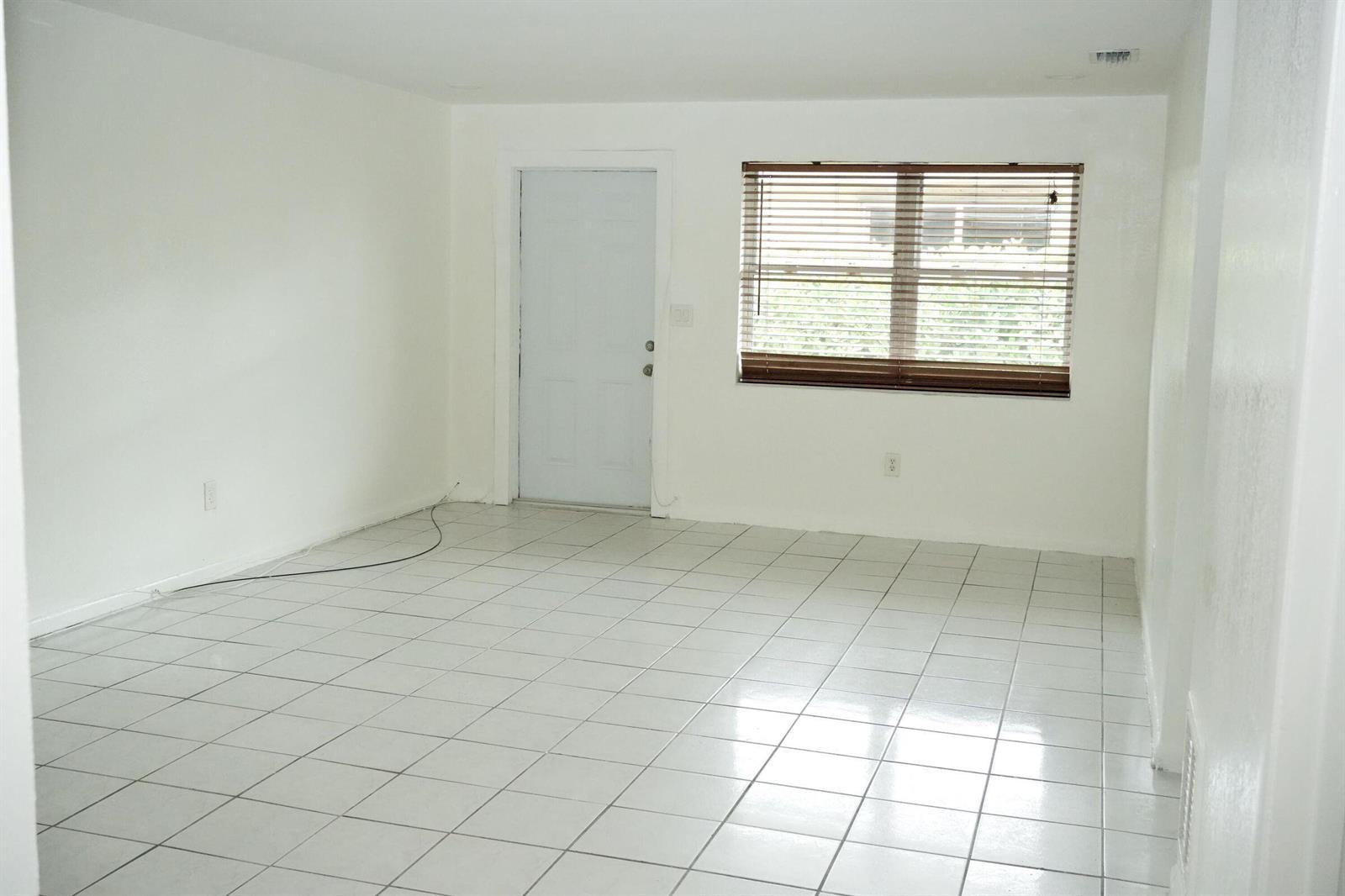 1561 NE 109TH Street, Miami FL 33161 photo 5