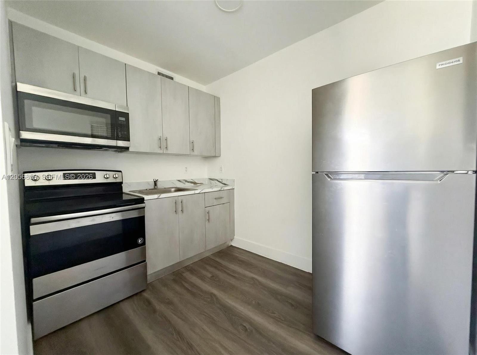 1710 NW 1st Ct # 3, Miami FL 33136 photo 5