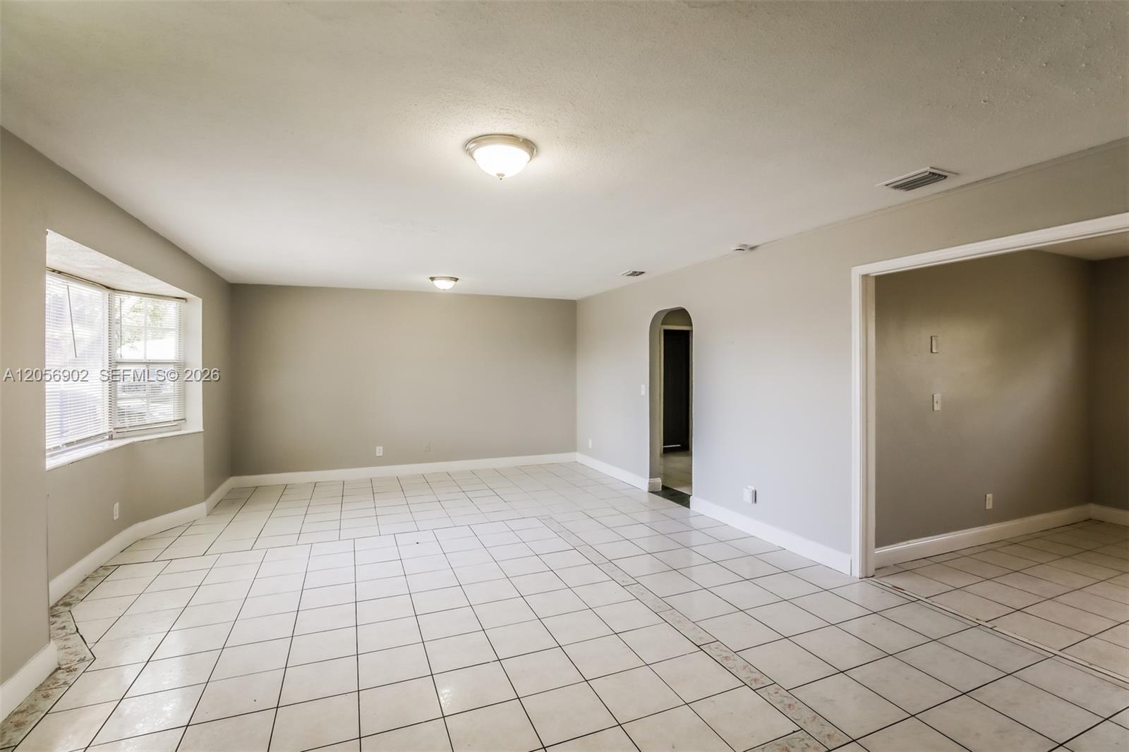7171 SW 10th Ct, Pembroke Pines FL 33023 photo 4
