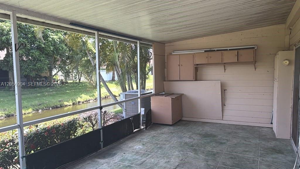 11858 E Brier Patch Ct E, Wellington FL 33414 photo 2
