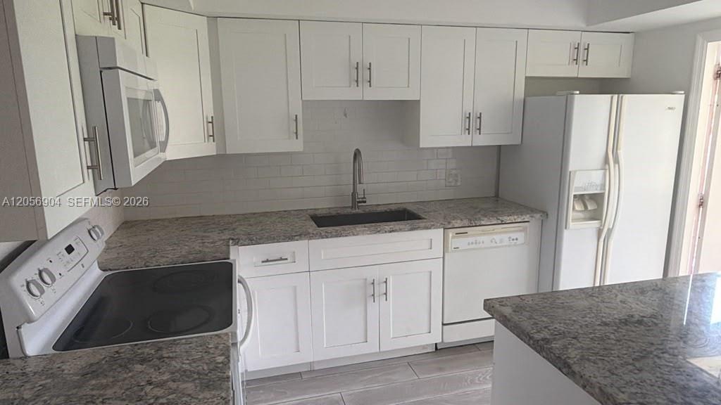 11858 E Brier Patch Ct E, Wellington FL 33414 photo 4