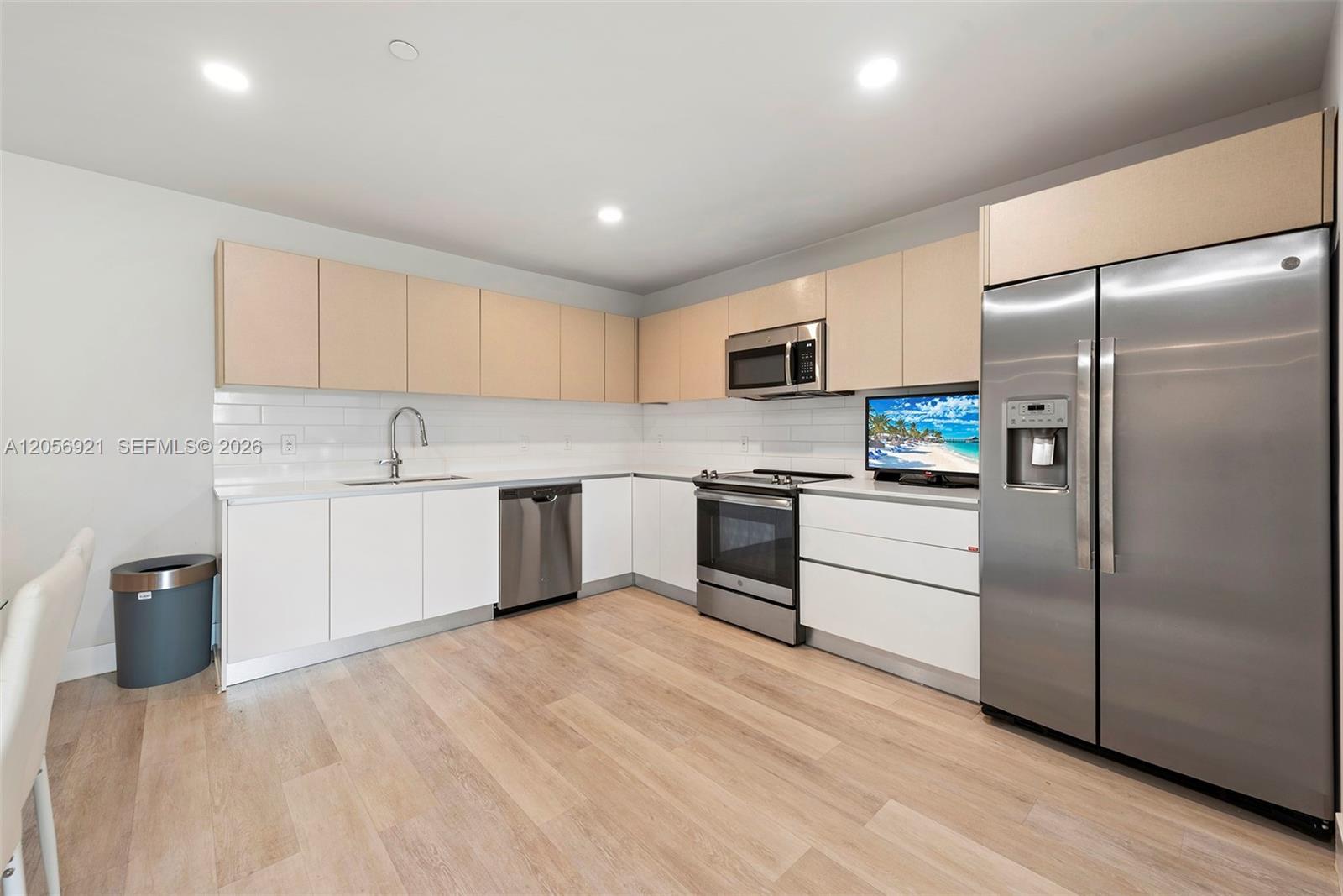 2505 NE 193rd St # 4202, Miami FL 33180 photo 3