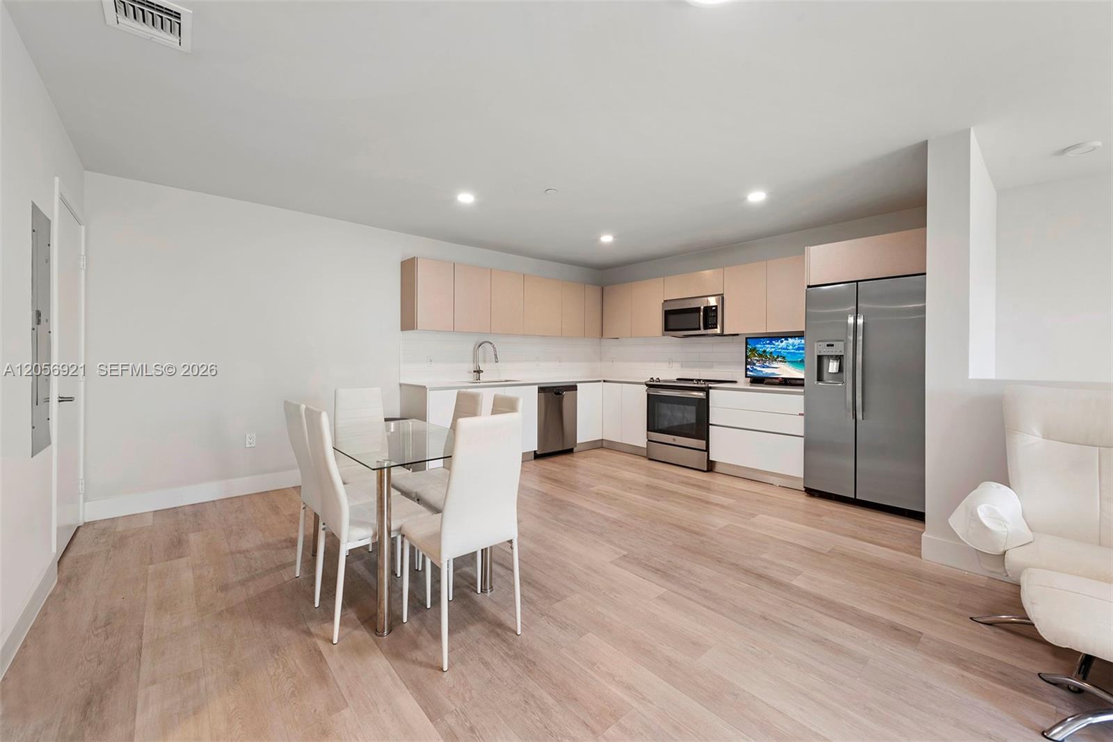 2505 NE 193rd St # 4202, Miami FL 33180 photo 4