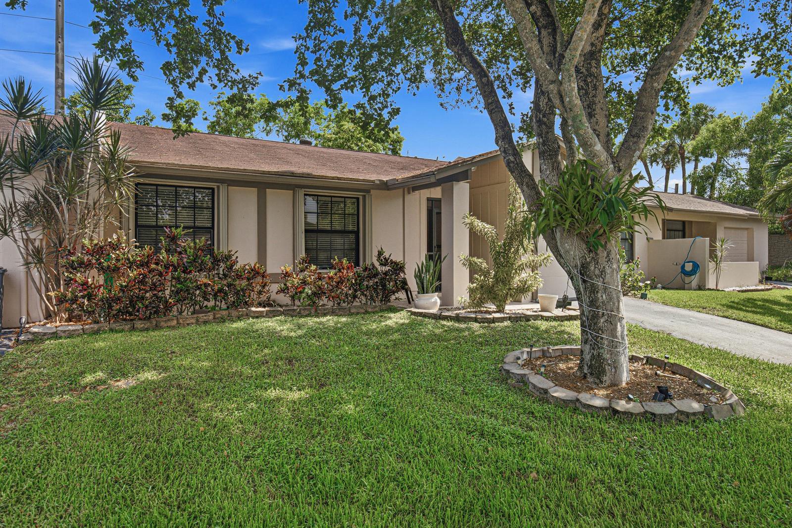 5284 Breadfruit Circle, Delray Beach FL 33484 photo 4