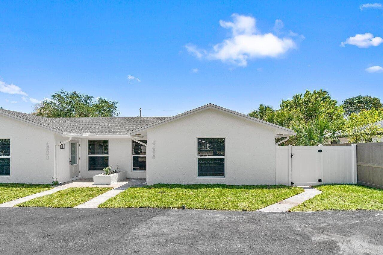 4498 NW 2ND Avenue # 4500, Boca Raton FL 33431 photo 2