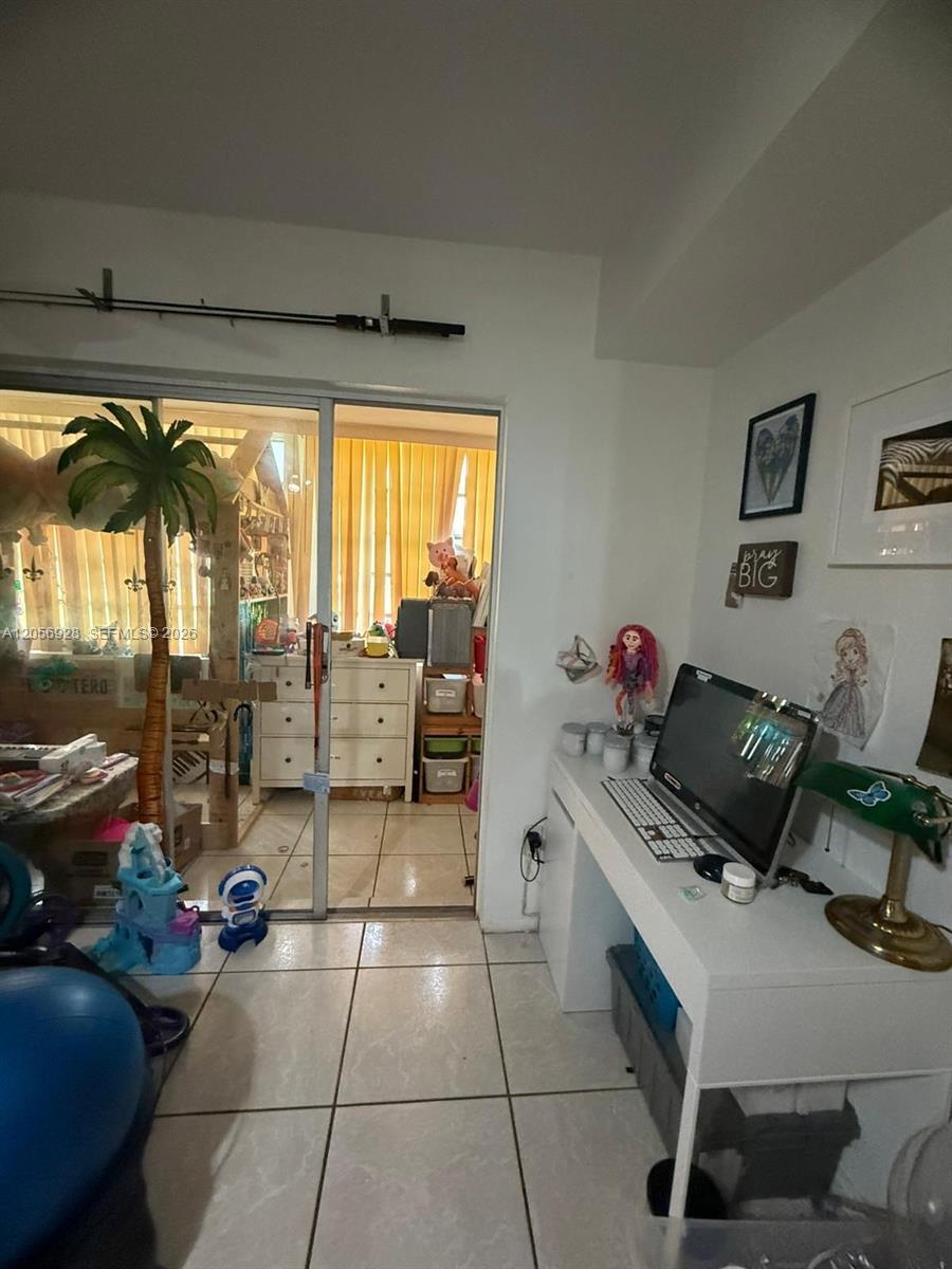 1540 NE 191st St # 140, Miami FL 33179 photo 5