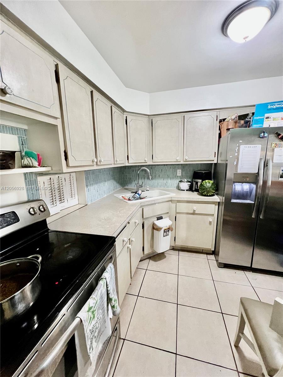 1540 NE 191st St # 140, Miami FL 33179 photo 4