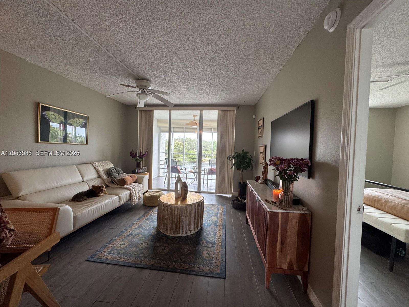 9450 Poinciana Pl # 405, Davie FL 33324 photo 2