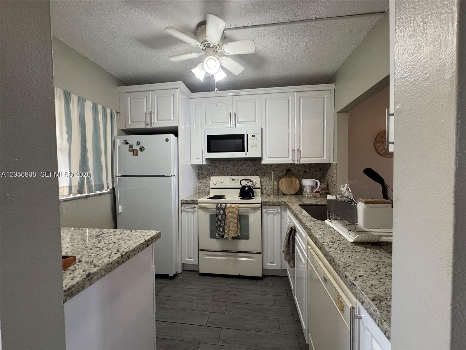 9450 Poinciana Pl # 405, Davie FL 33324 photo 5