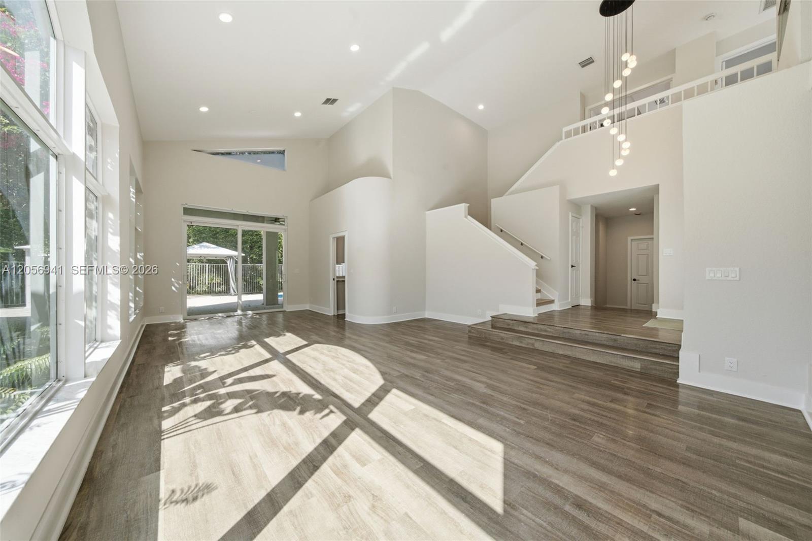 11070 Minneapolis Dr, Cooper City FL 33026 photo 2