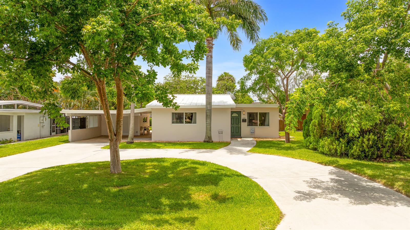 2870 NE 18TH Street, Pompano Beach FL 33062 photo 2