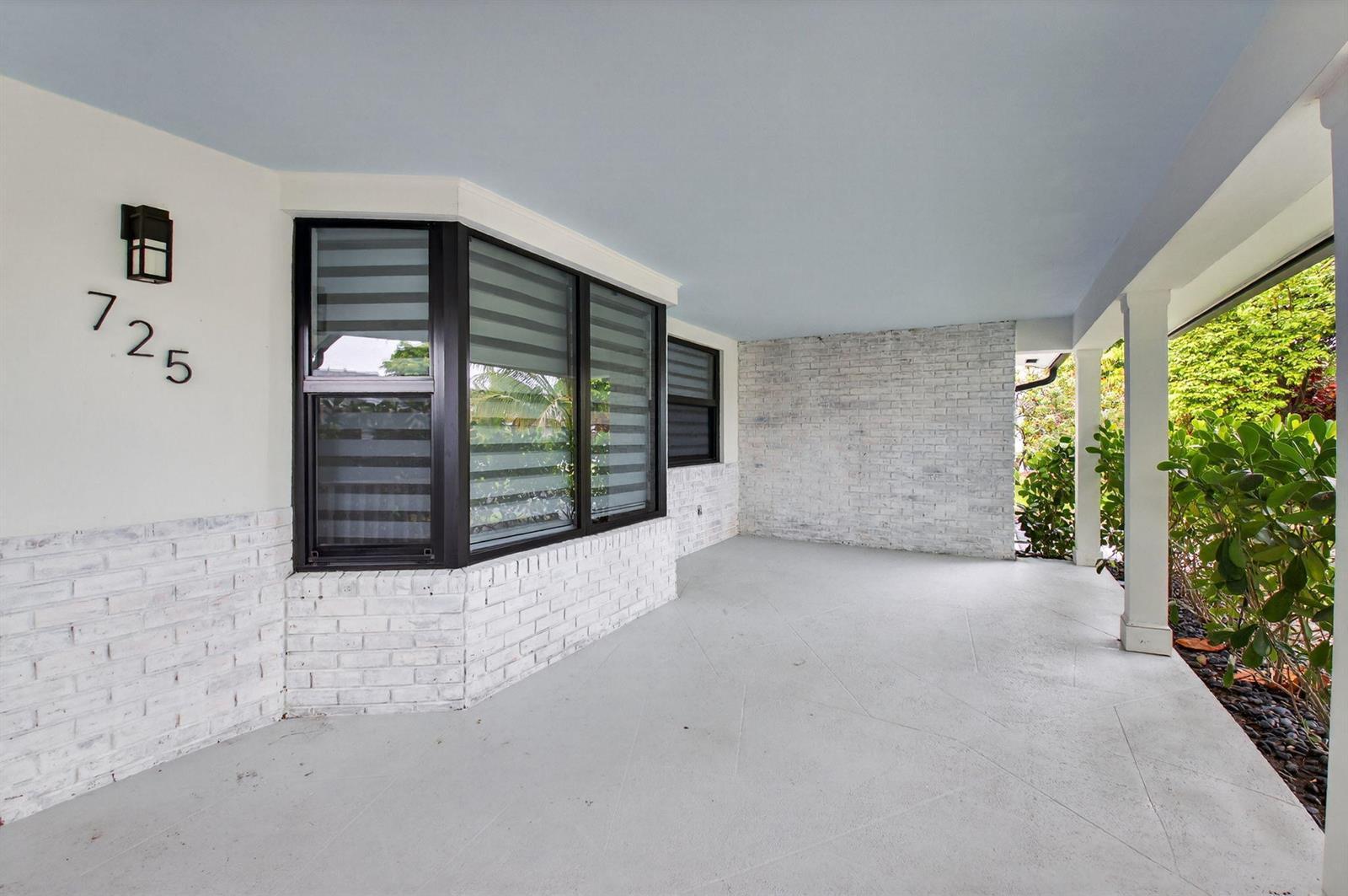 725 Heron Drive, Delray Beach FL 33444 photo 5