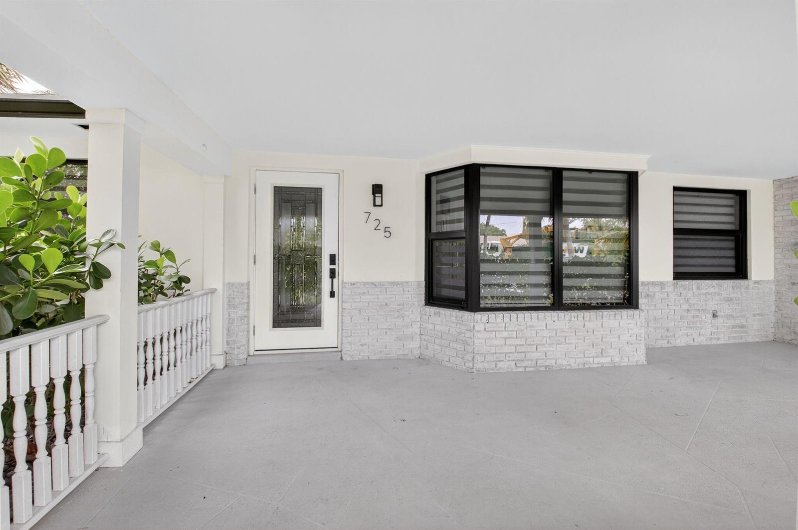 725 Heron Drive, Delray Beach FL 33444 photo 4