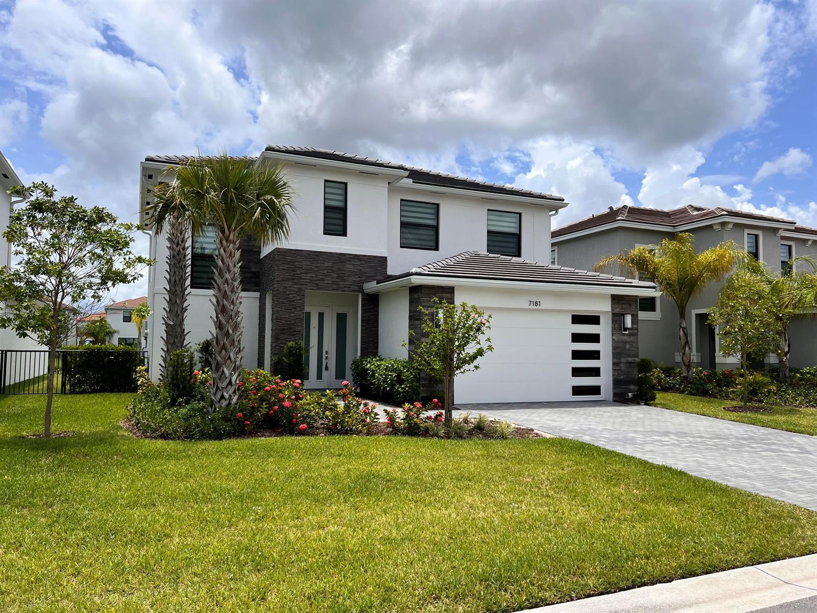 7181 VILLAMAR Way, Lake Worth FL 33463 photo 2