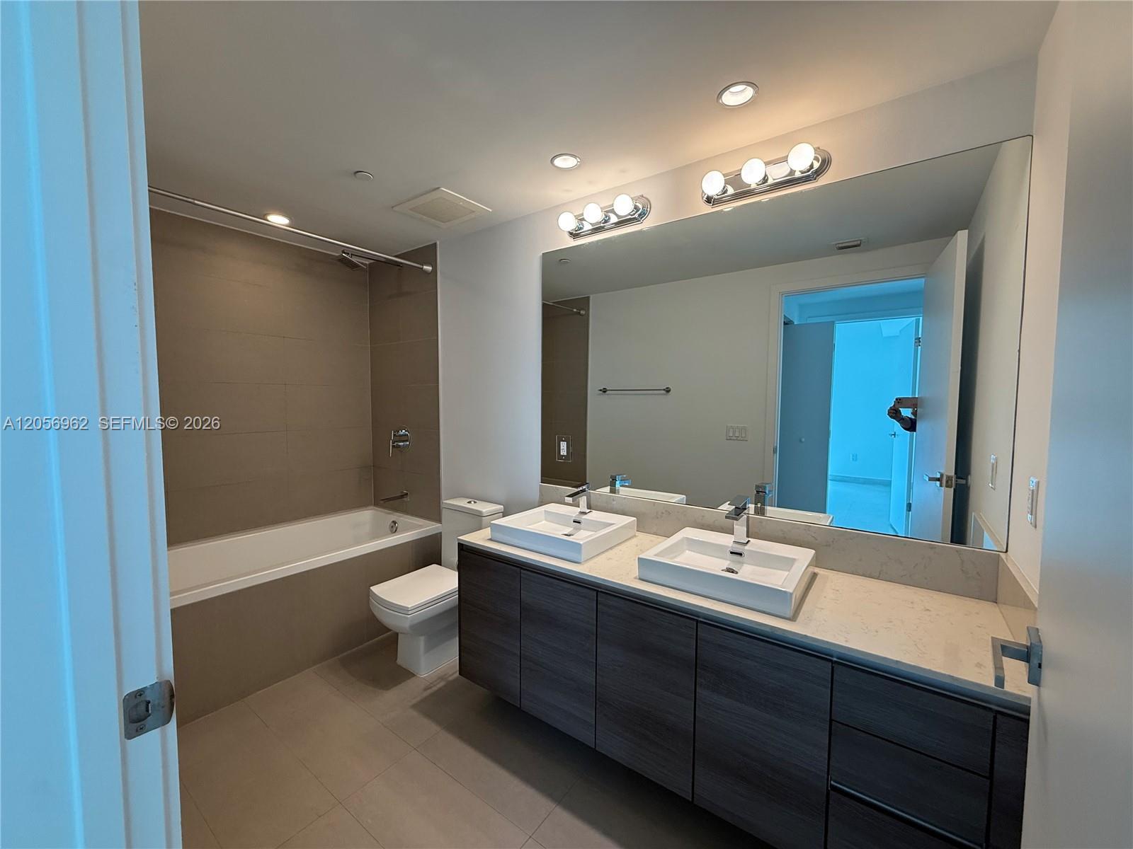 1080 Brickell Ave # 3307, Miami FL 33131 photo 5