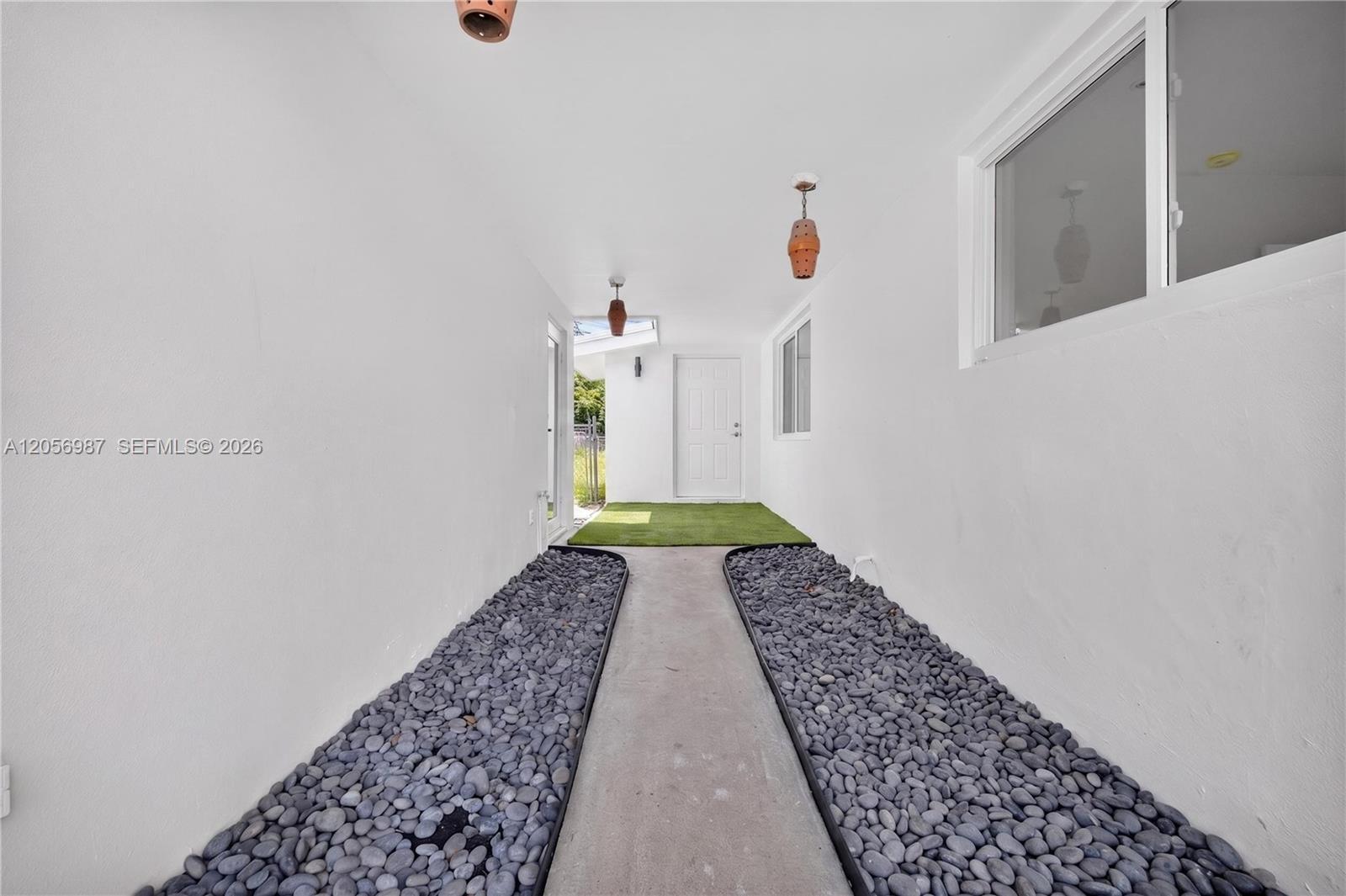 5715 Jackson St, Hollywood FL 33023 photo 5