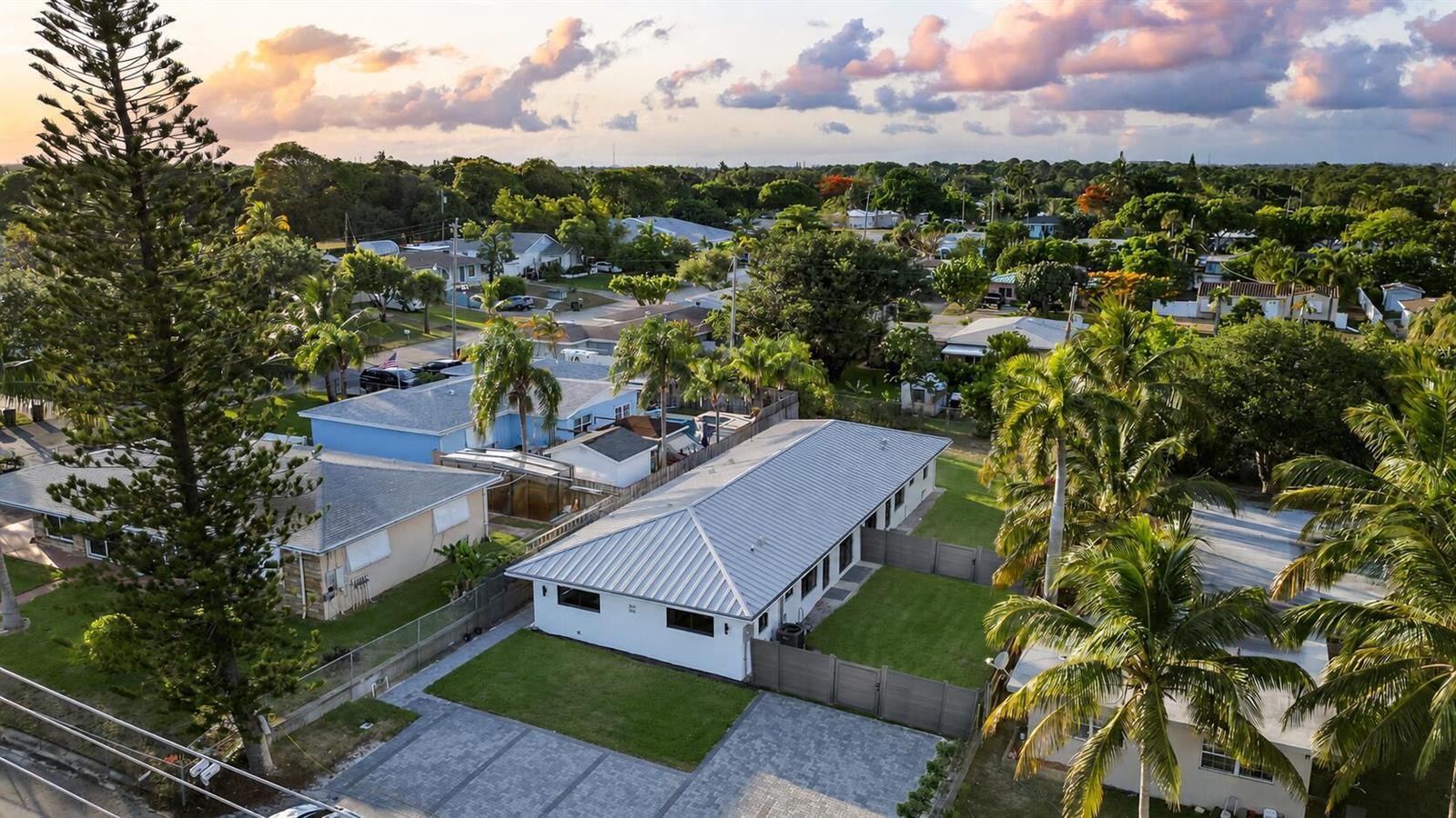 303 DE CARIE Street # 303, Delray Beach FL 33444 photo 2