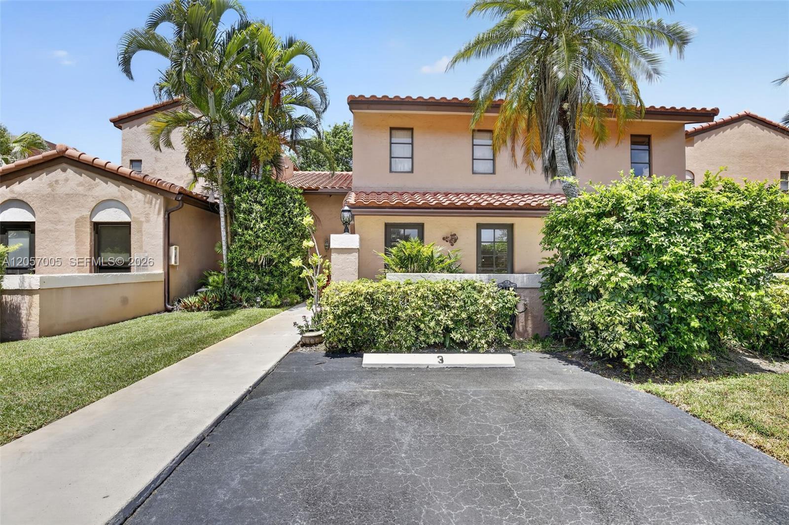 9050 Jacaranda Ln # 3, Plantation FL 33324