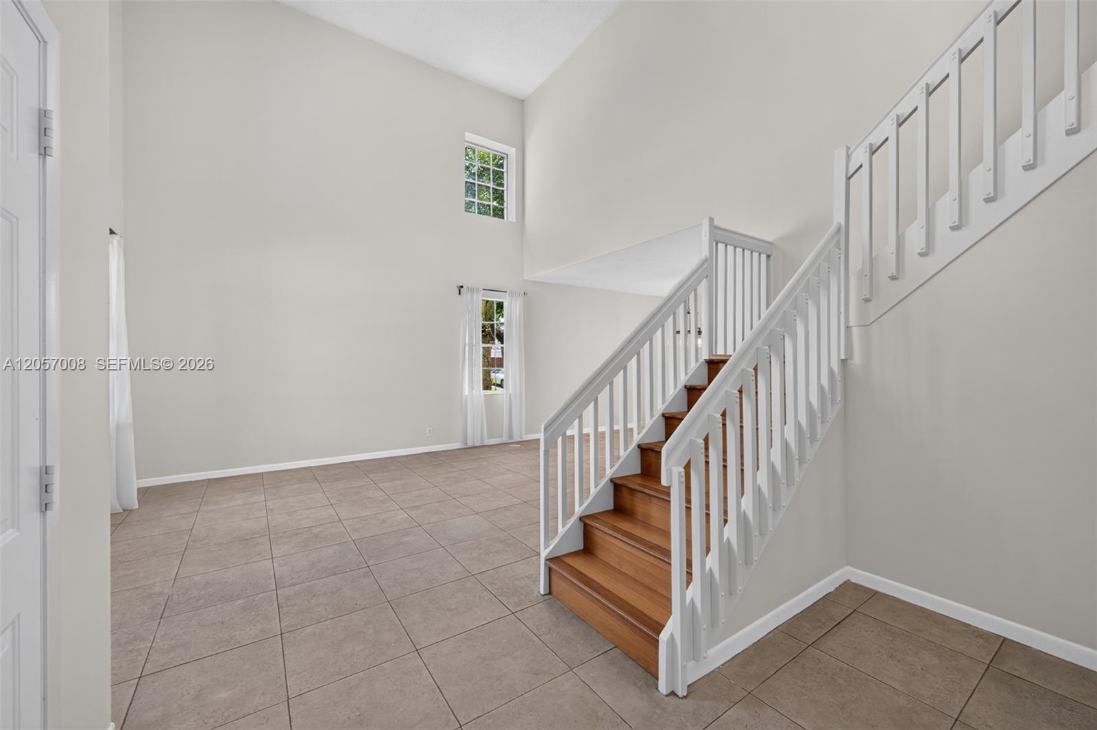498 Cambridge Ln, Weston FL 33326 photo 3