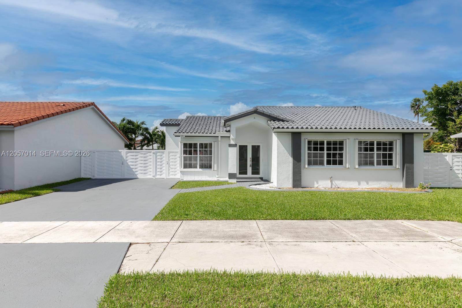 1938 SW 137th Ct, Miami FL 33175 photo 2