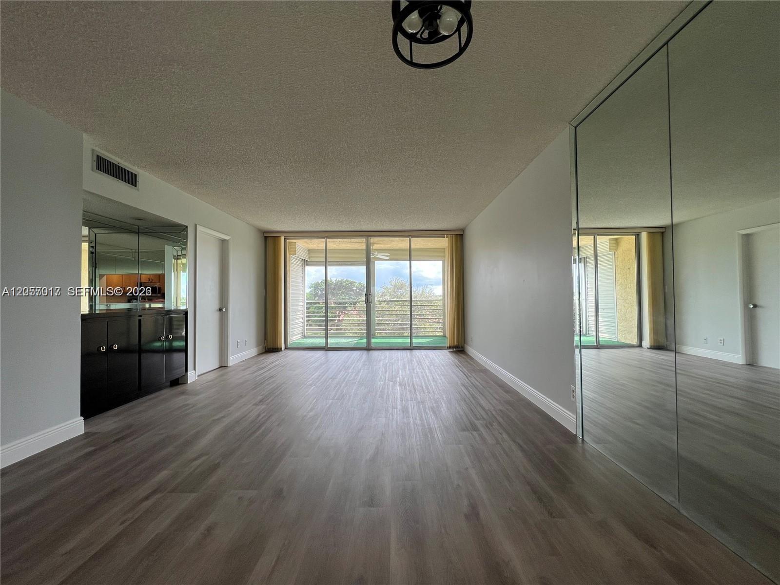 9520 Seagrape Dr # 403, Davie FL 33324 photo 3