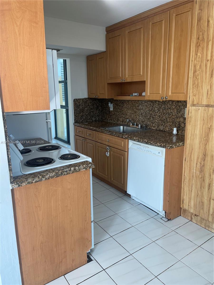 11780 SW 18th St # 2, Miami FL 33175 photo 5