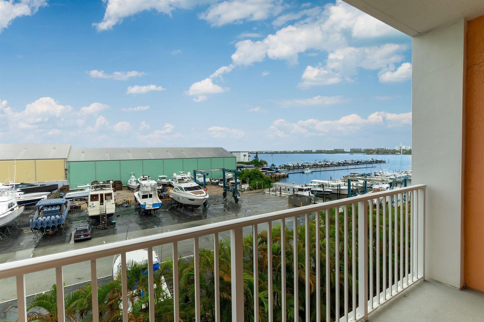 806 E Windward Way # 405, Lantana FL 33462 photo 5