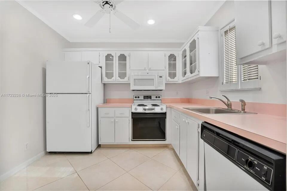 2532 Boundbrook Drive S # 104, Palm Springs FL 33406 photo 4