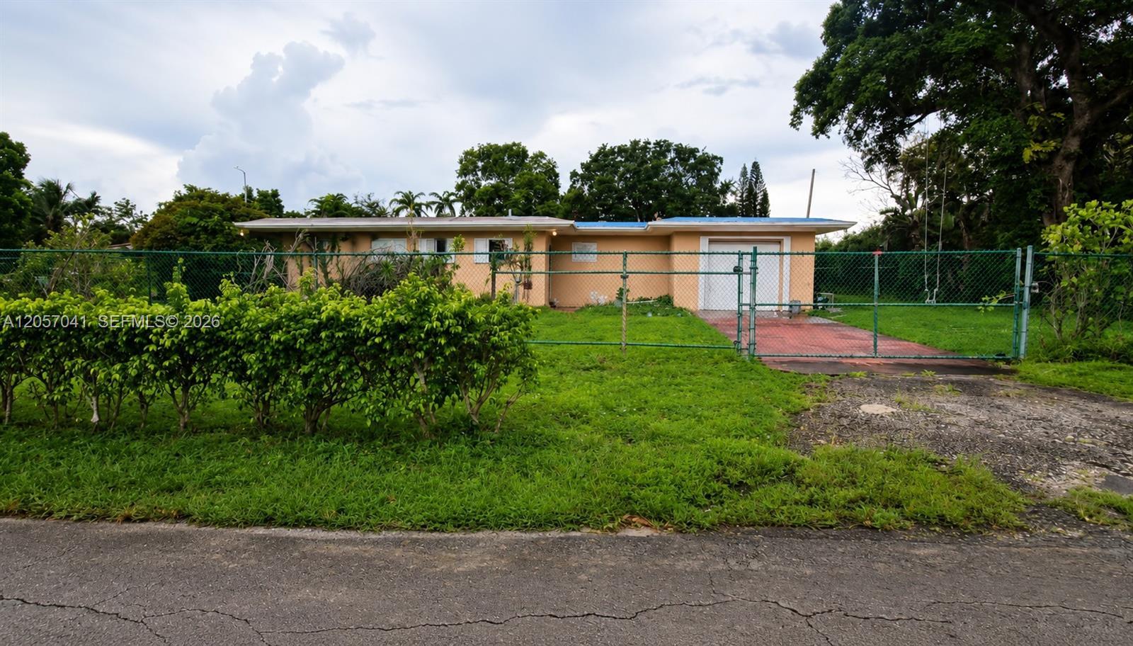 14920 NW 12th Ave, Miami FL 33168 photo 2