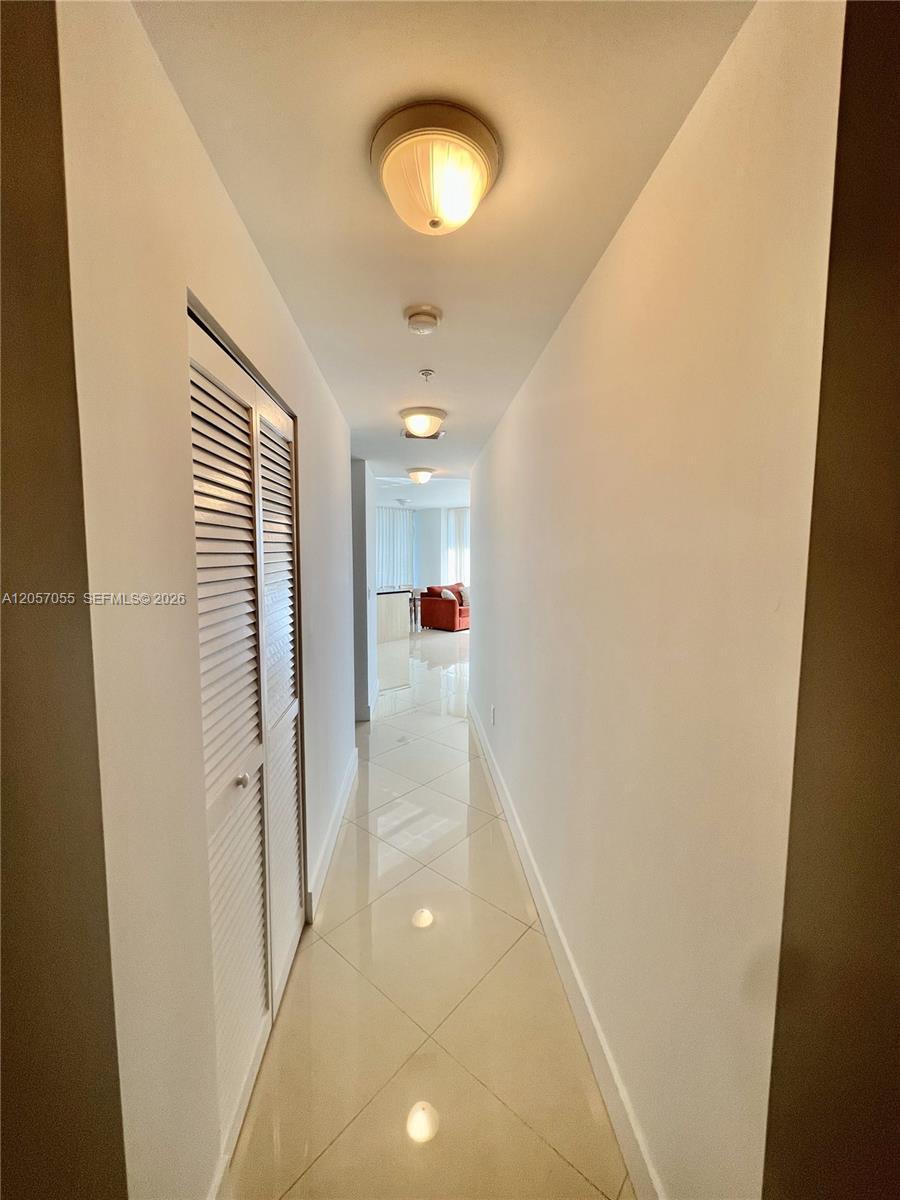 1111 SW 1st Ave # 1914, Miami FL 33130 photo 5