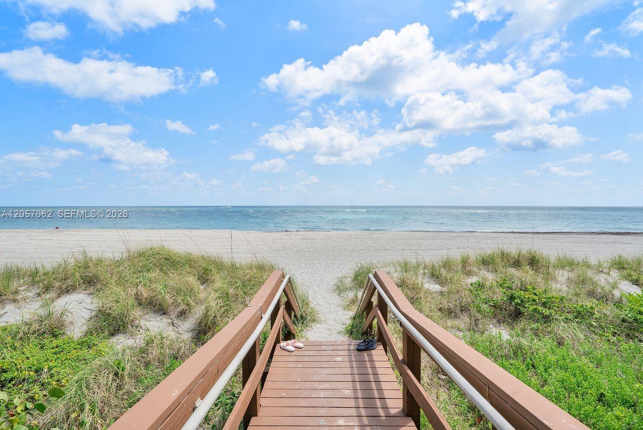400 Ocean Trail Way # 302, Jupiter FL 33477