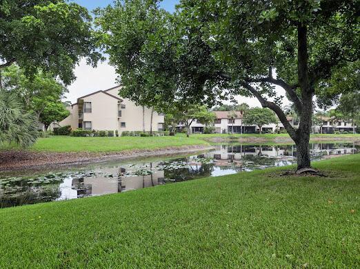 4519 CARAMBOLA Circle S # 27292, Coconut Creek FL 33066 photo 2