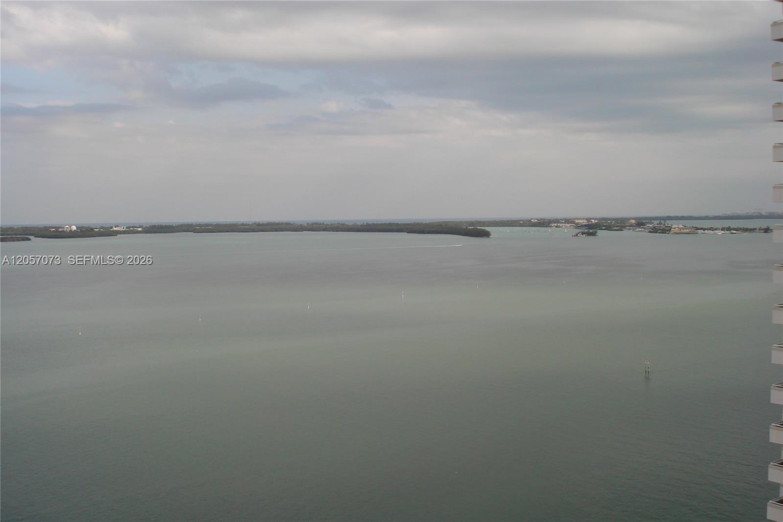 770 Claughton Island Dr # 2010, Miami FL 33131 photo 4