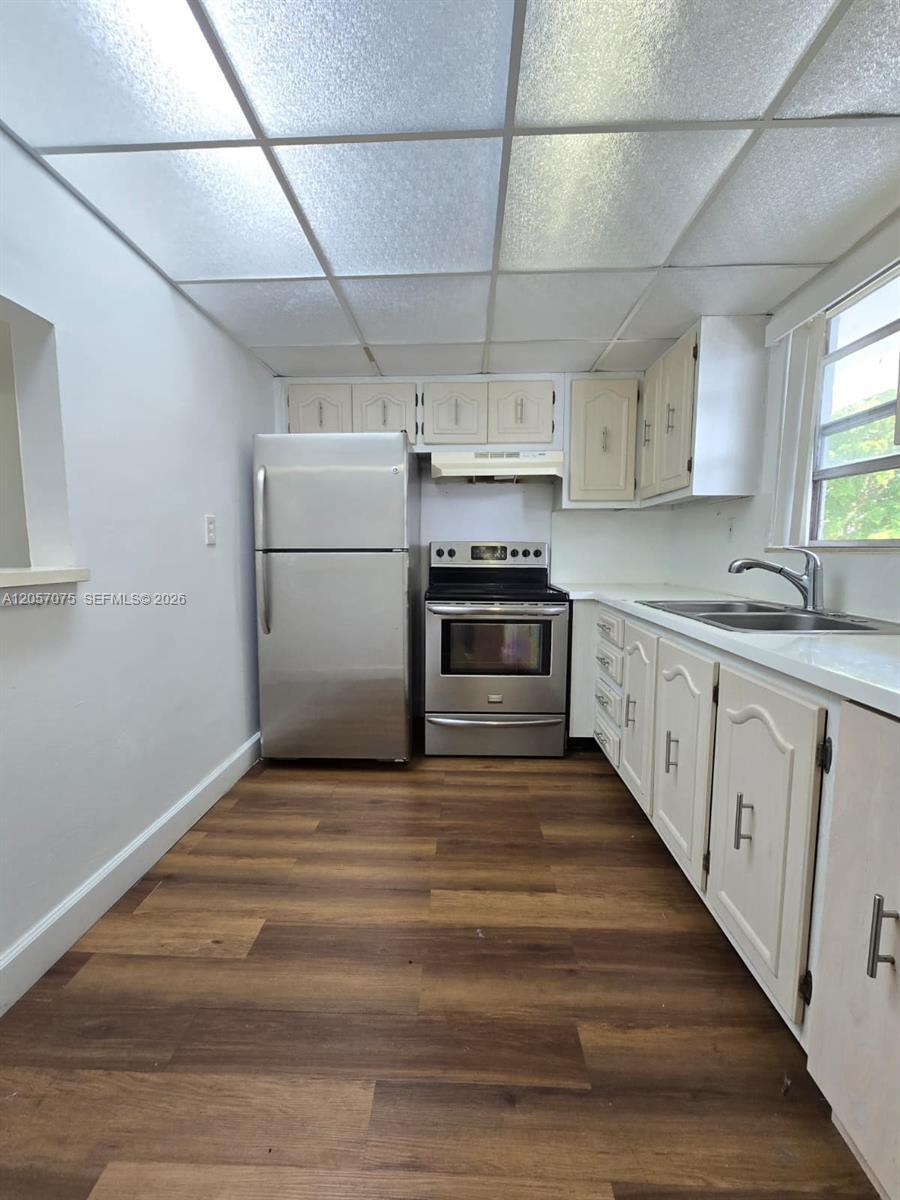 9357 Fontainebleau Blvd # D420, Miami FL 33172 photo 2