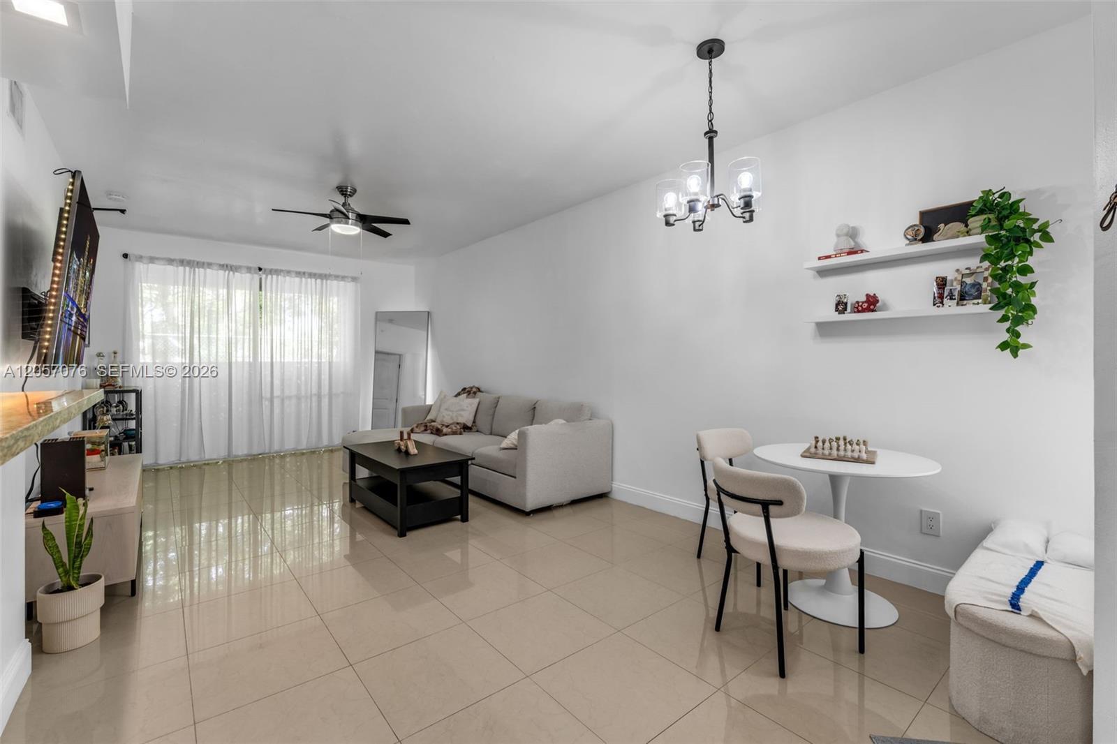 Hialeah, FL 33015 photo 3