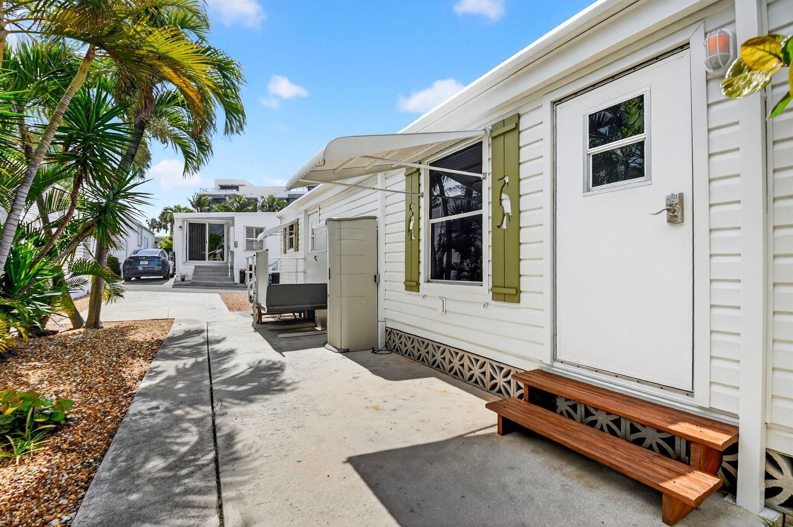 5 Cedar Drive, Briny Breezes FL 33435 photo 3