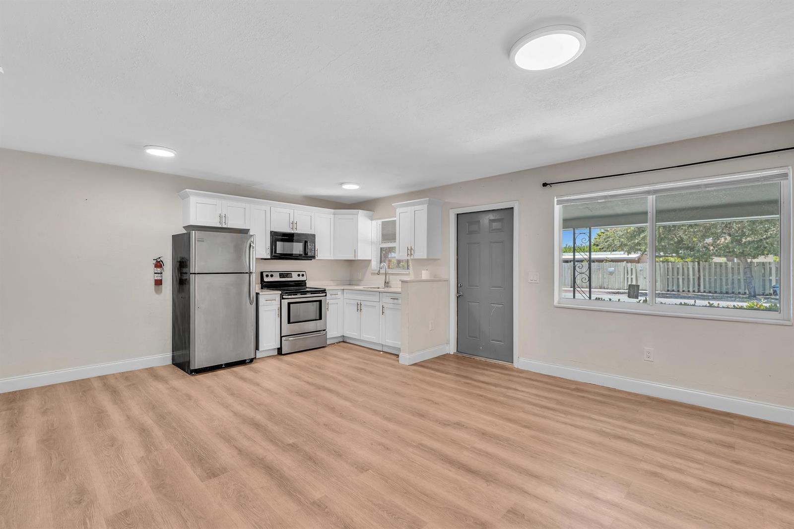 800 MOFFETT Street # 3, Hallandale Beach FL 33009 photo 5