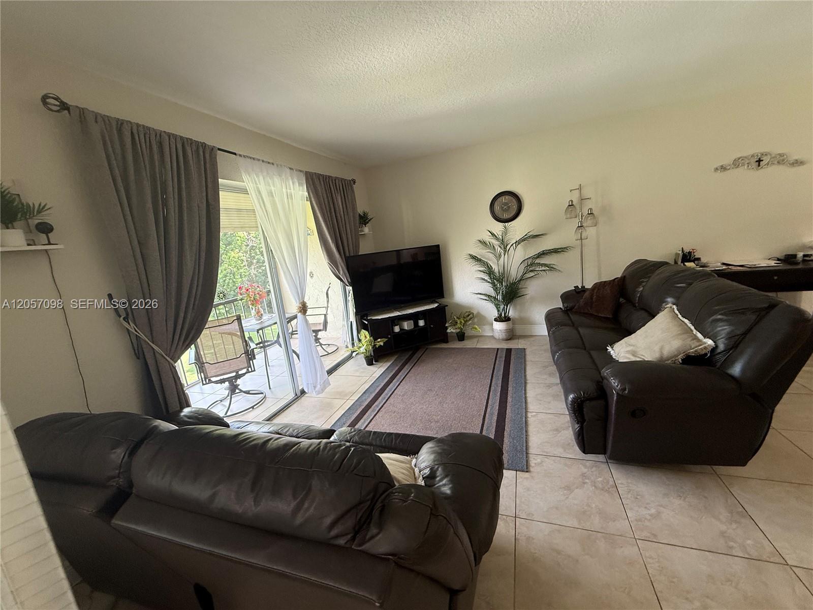 8901 S HOLLYBROOK BLVD # 304, Pembroke Pines FL 33025 photo 4