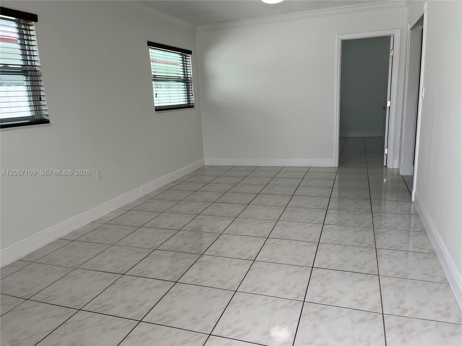 10571 SW 27th St, Miami FL 33165 photo 3