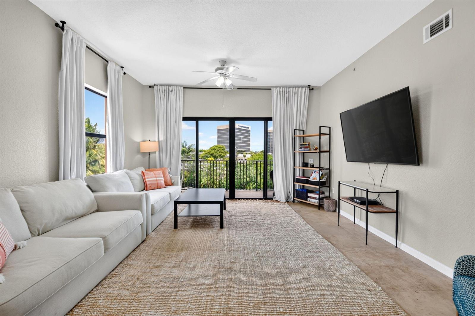 1620 Presidential Way # 402, West Palm Beach FL 33401 photo 3
