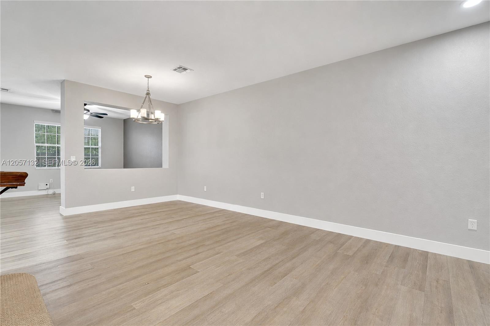 13005 N Riverwalk Cir N, Plantation FL 33325 photo 5