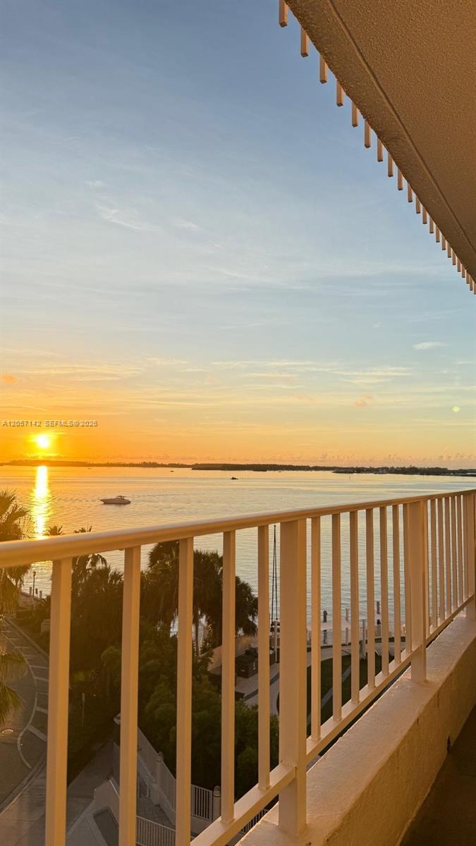 200 SE 15th Rd # 7H, Miami FL 33129 photo 2