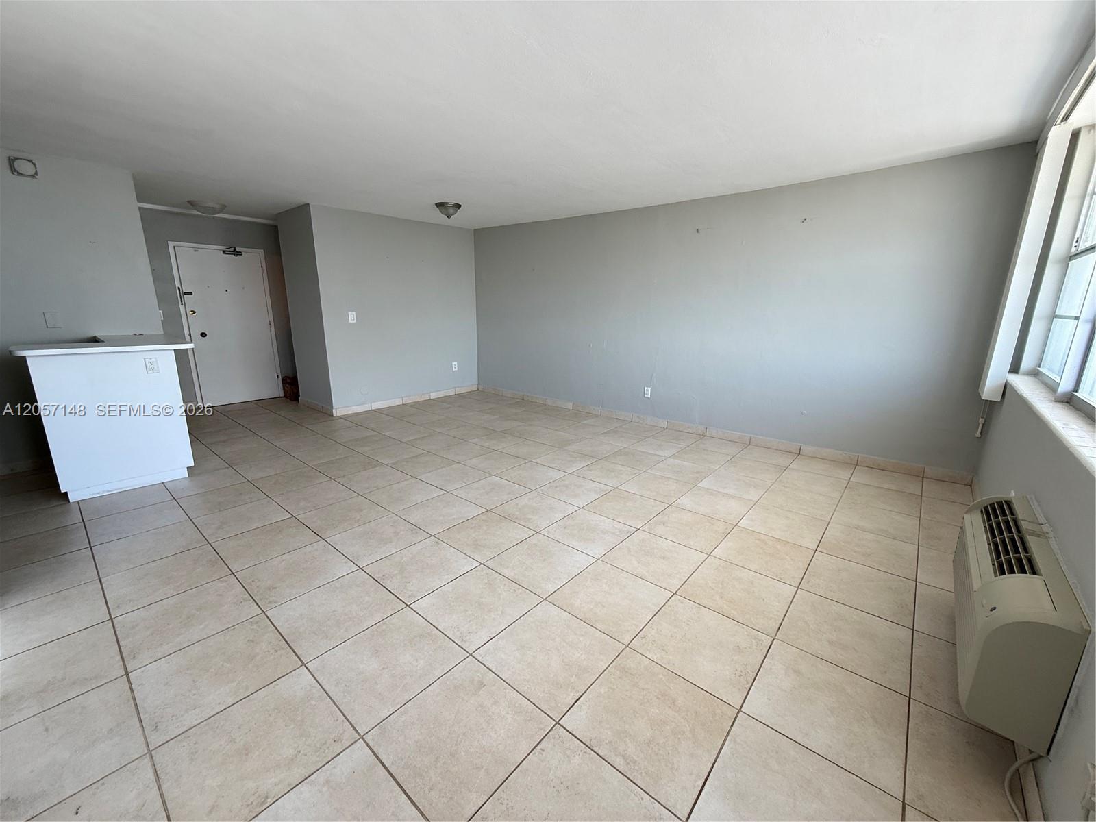 5313 Collins Ave # 1008, Miami Beach FL 33140 photo 2