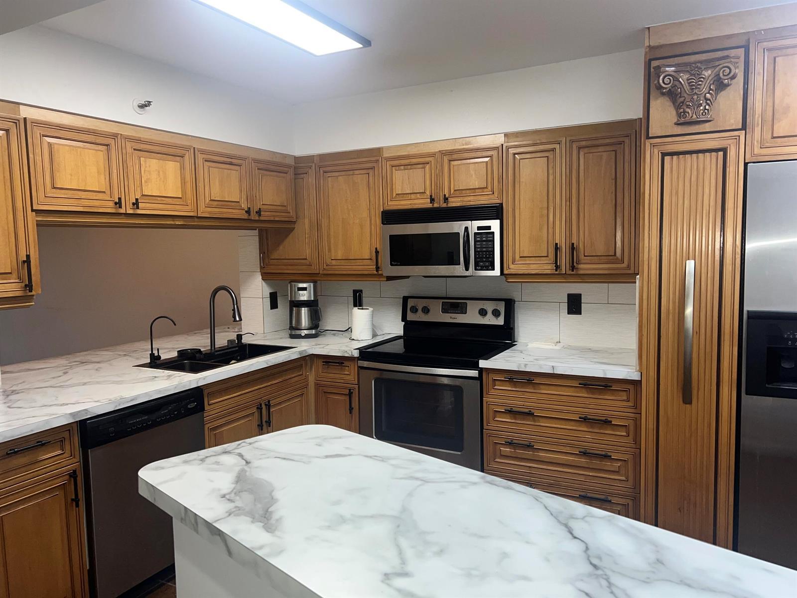 2202 S CYPRESS BEND Drive # 801, Pompano Beach FL 33069 photo 2