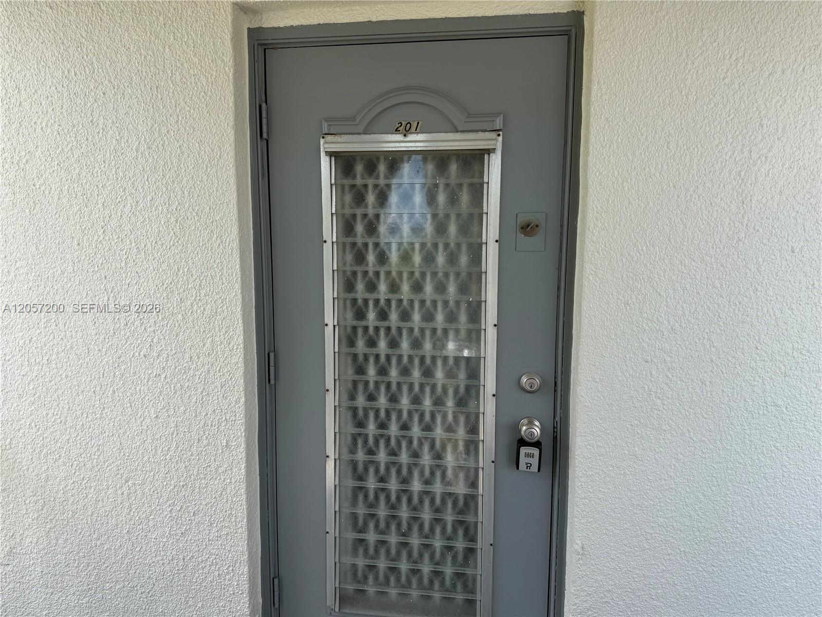 8305 Sunrise Lakes Blvd # 201, Sunrise FL 33322 photo 2
